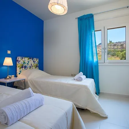 Michaela House , By Thinkvilla * Plakias